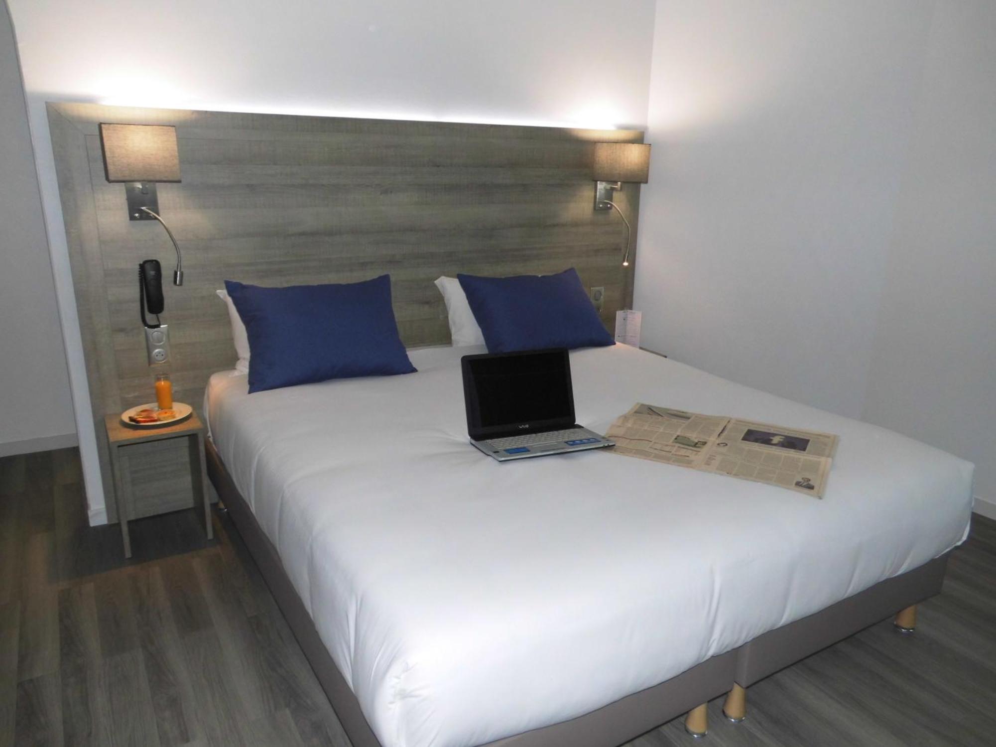 Hotel Le Circuit Le Mans Eksteriør bilde